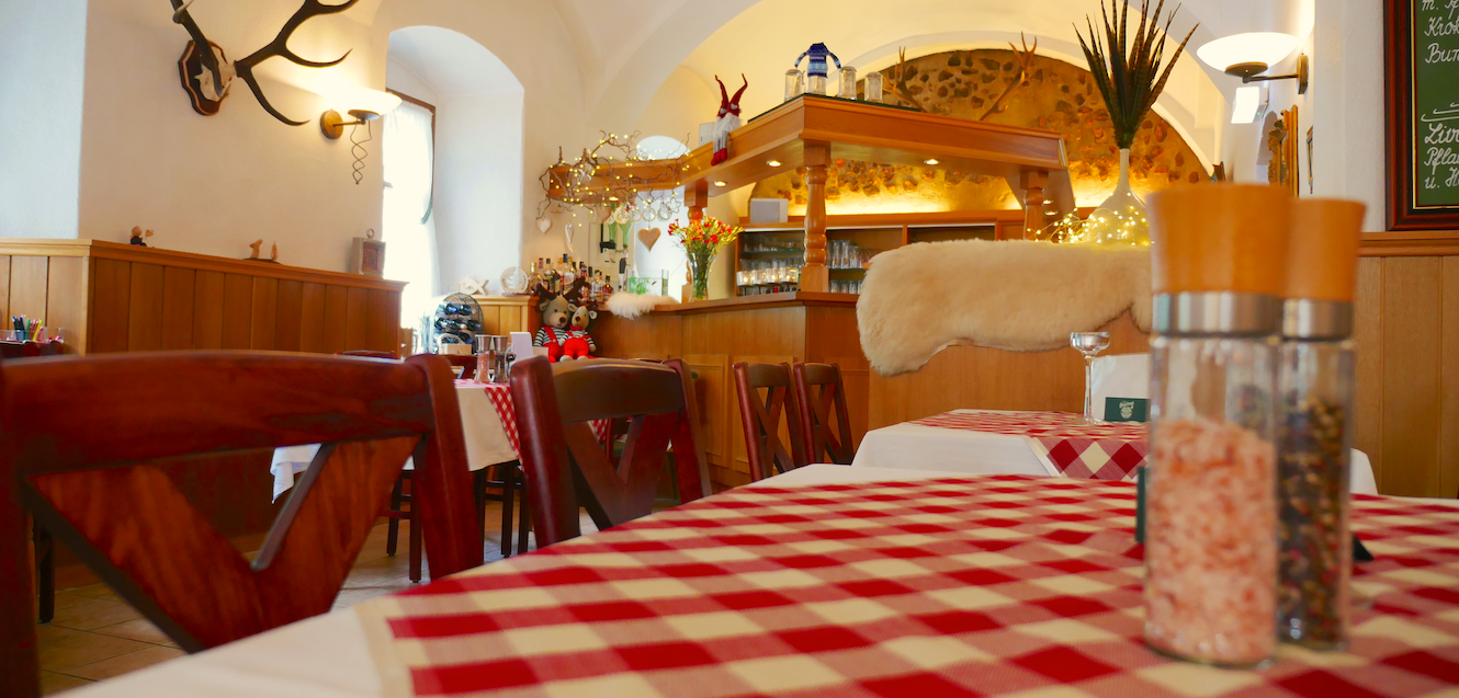 Restaurant Durchgehend Geöffnet In Der Nähe Restaurant Karel IV. Oberwiesenthal - durchgehend warme Küche